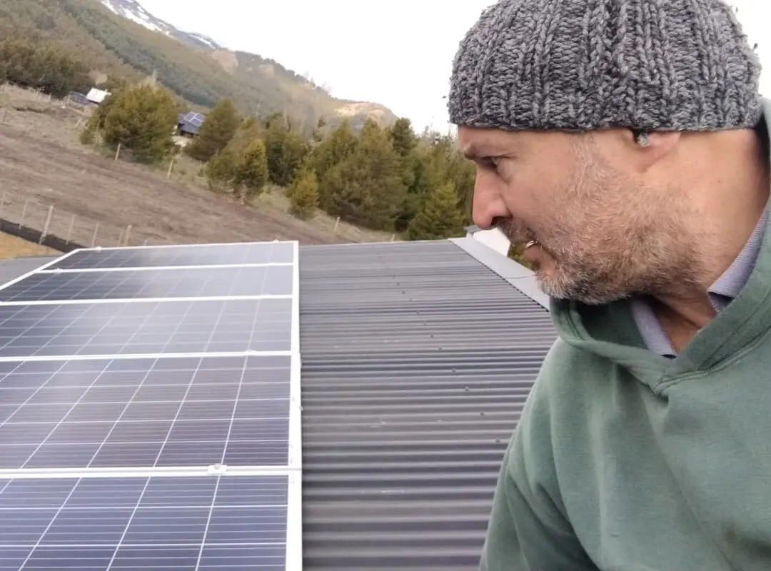 Detalle técnico de instalación solar ERM